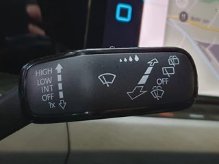 Volkswagen Golf Volkswagen Golf Variant 1.0 eTSI Life DSG Acc Navigatie Camera Stoelverw. - afbeelding nr 11