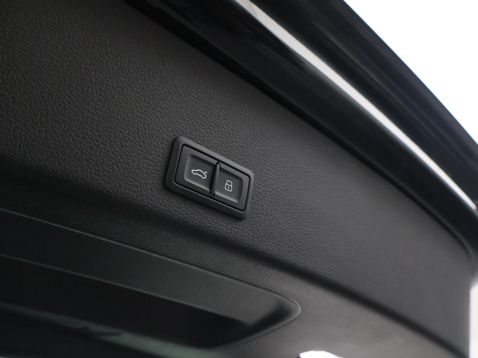 Hoofdafbeelding Audi Q8 e-tron