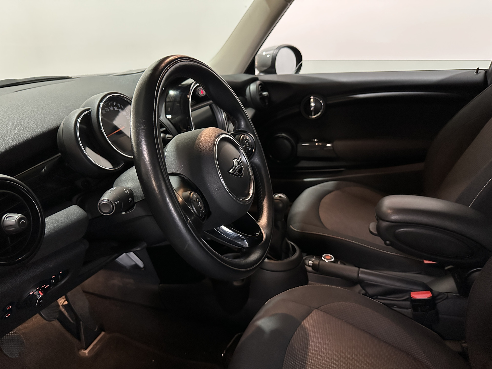 Hoofdafbeelding MINI One