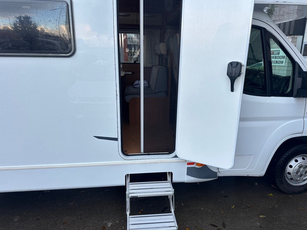 Hoofdafbeelding Carado Alkoof Camper