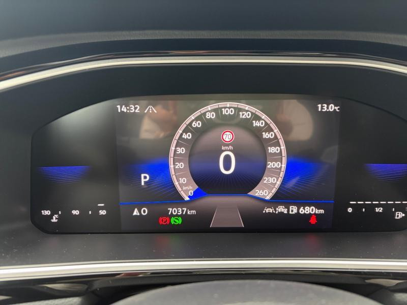 Volkswagen-T-Roc-image-1