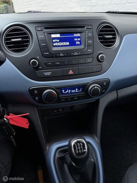 Hoofdafbeelding Hyundai i10