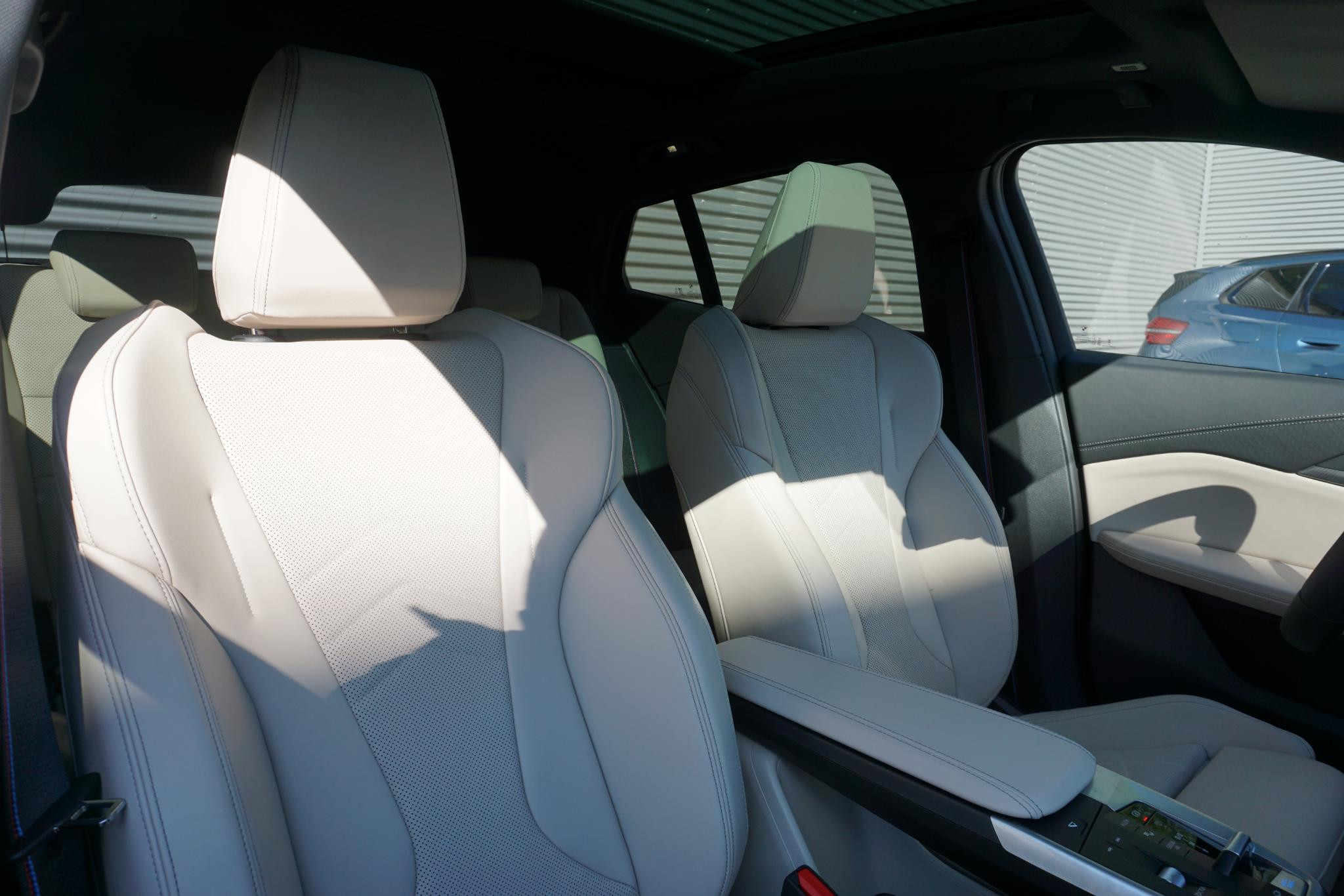 Hoofdafbeelding BMW iX2