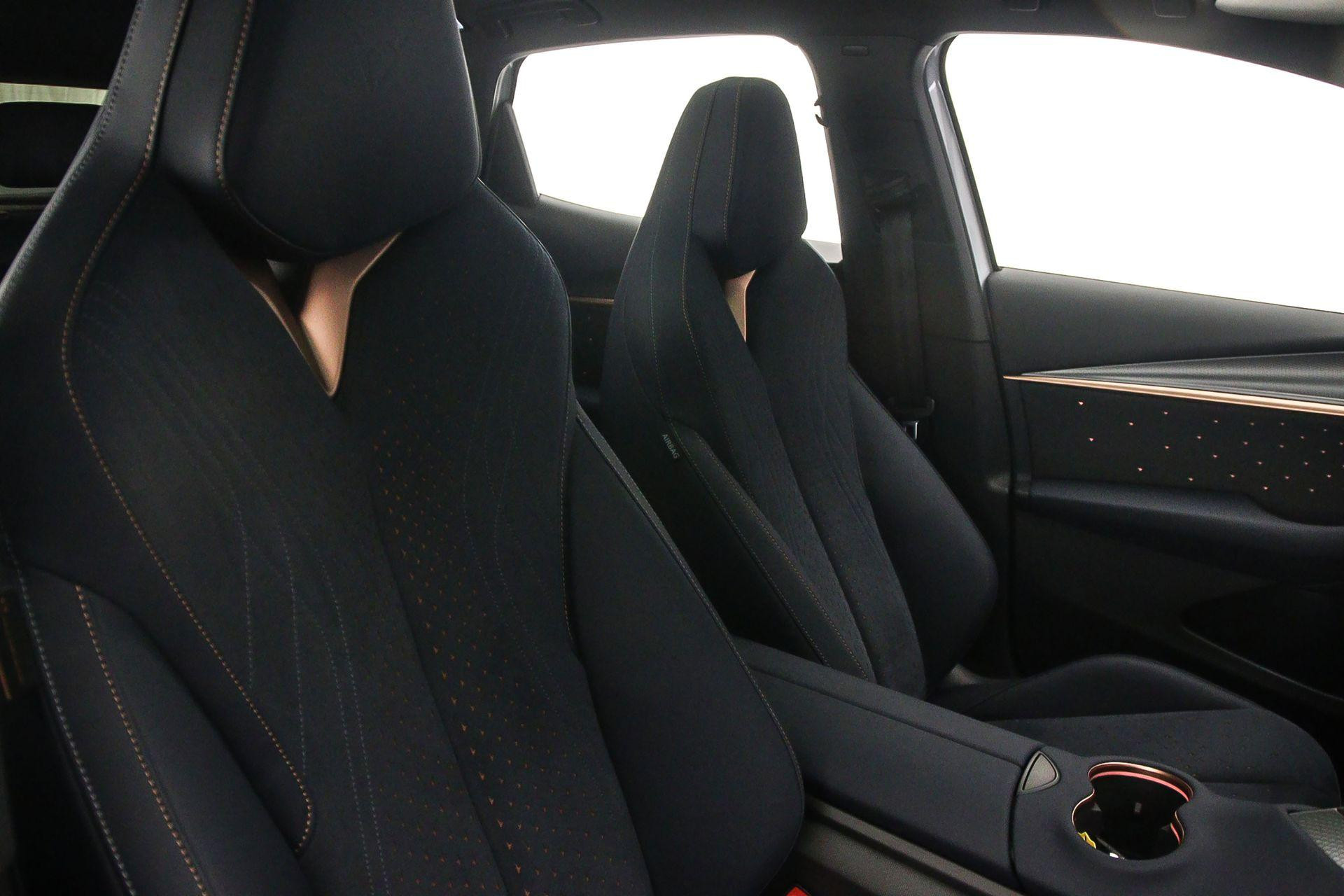 Hoofdafbeelding CUPRA Tavascan