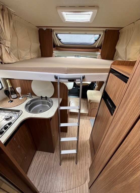 Hoofdafbeelding Carado T447 Lengtebedden Hefbed