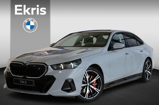 BMW i5 Sedan eDrive40 M Sportpakket Pro | Iconic Glow | Innovation Pack | Travel Pack | Comfort Pack | Panoramadak