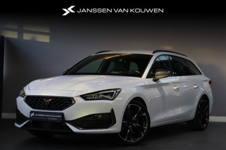 CUPRA Leon Sportstourer 1.4 e-Hybrid VZ Adrenaline 245PK SOH 95% Trekhaak Stoelverwarming Carplay