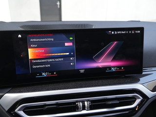 BMW 3 Serie BMW 3 Serie Touring M340i xDrive M-Sport | Pano | Leder | HUD | HiFi | 19