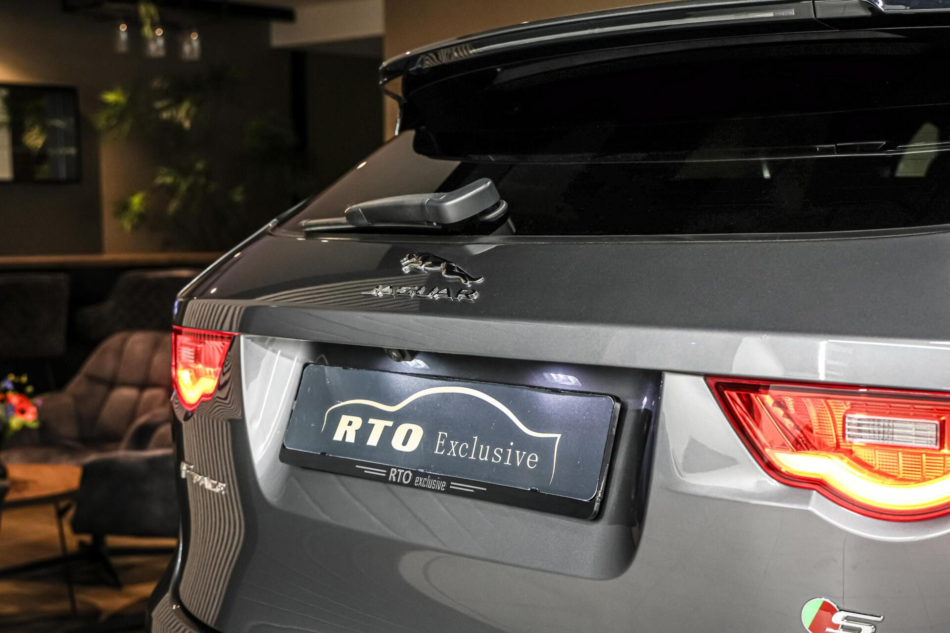 Hoofdafbeelding Jaguar F-PACE