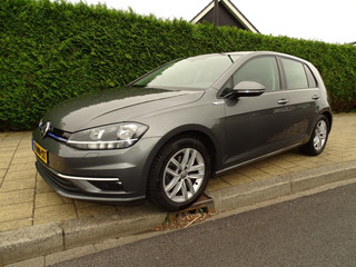 Hoofdafbeelding Volkswagen Golf Volkswagen Golf 1.5 TSI CL BNS-Automaat-Carplay-Cruise-Media APP-BLTH-USB/AUX-cLIMA