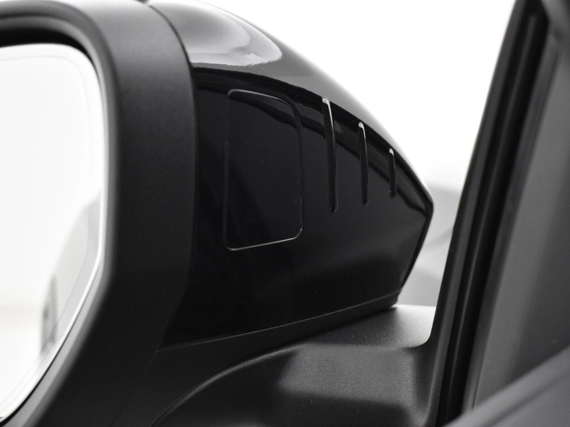 Hoofdafbeelding Audi A6 Avant e-tron