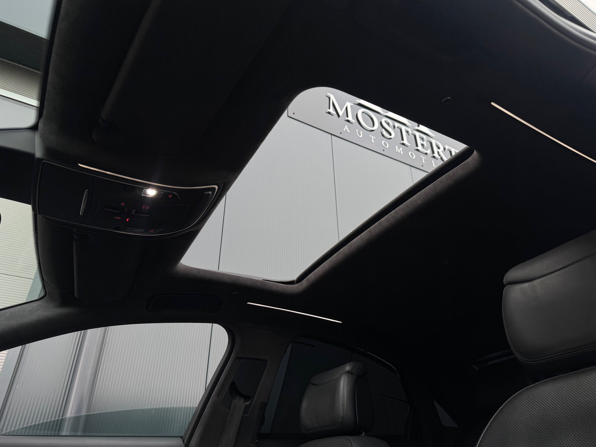 Hoofdafbeelding Audi A8