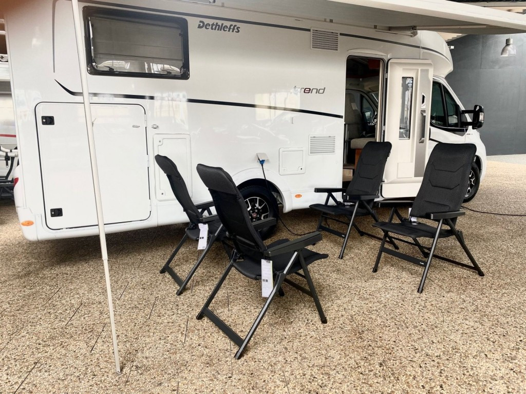 Hoofdafbeelding Dethleffs T7057 Eb 160pk Autom/lengte Bedden/airco