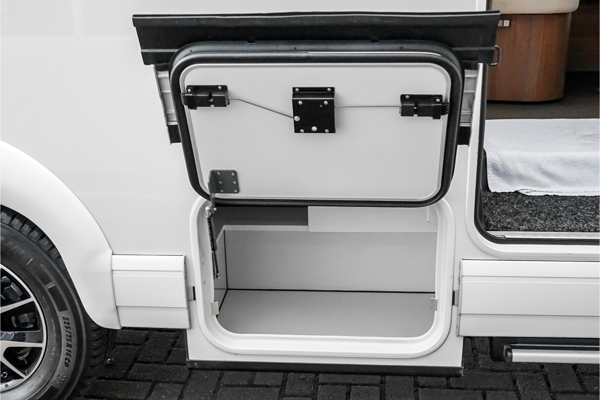 Hoofdafbeelding Carthago C-TOURER I 143 LE