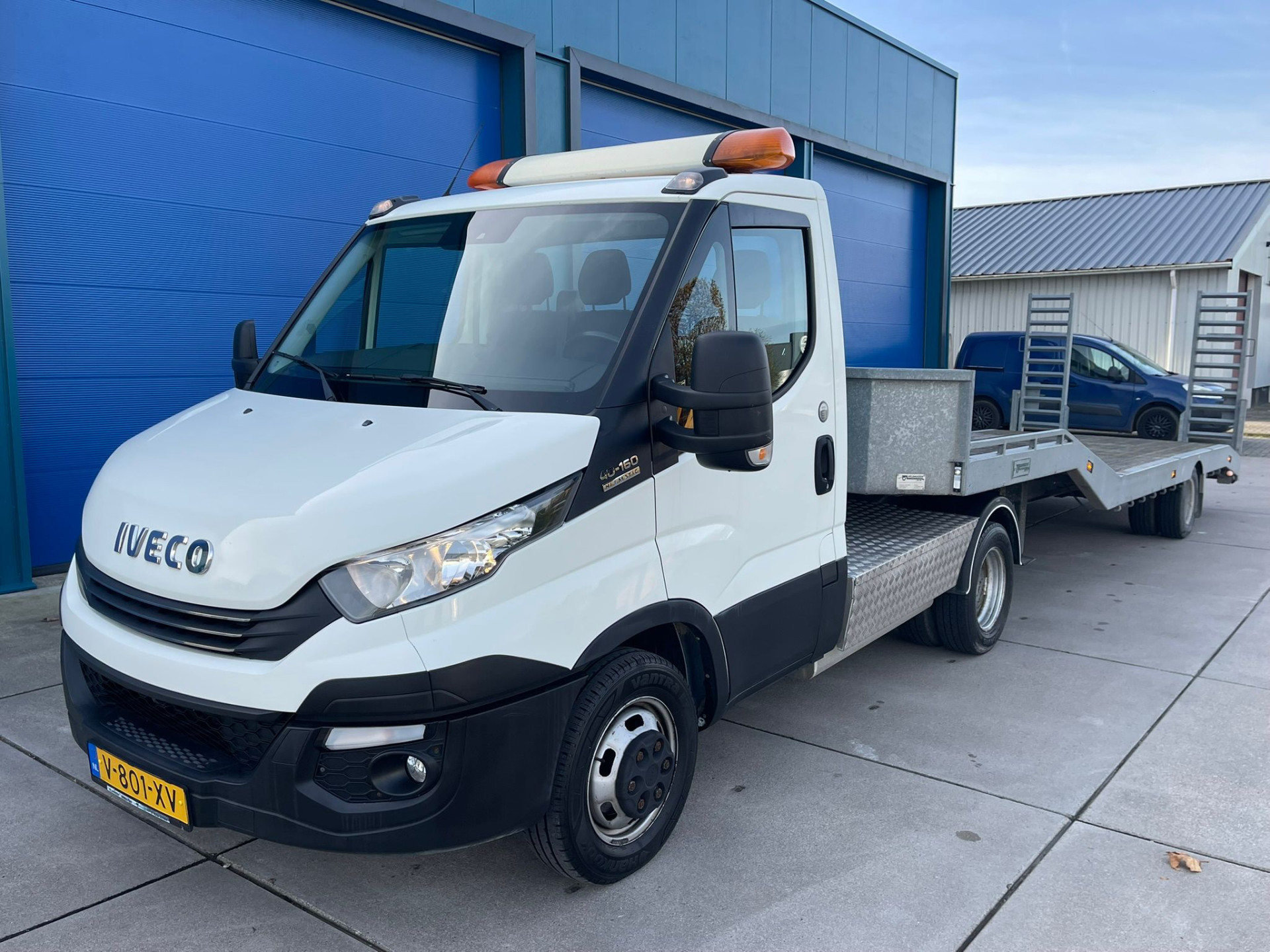 Hoofdafbeelding Iveco 40C16 Be-Trekker +  Semi Dieplader Veldhuizen 7.5 M Automaat / Nieuwstaat!
