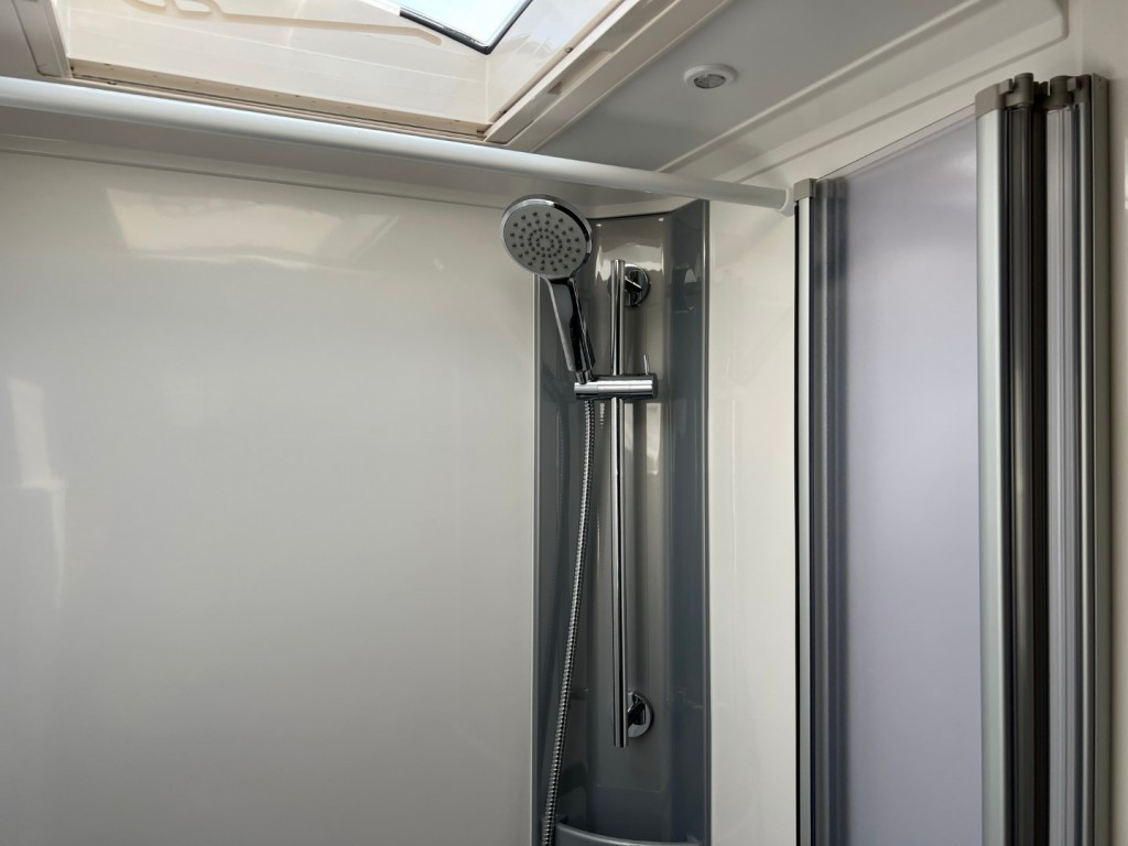 Hoofdafbeelding Niesmann+Bischoff Arto-66l