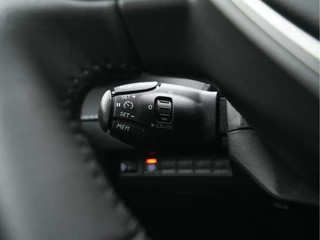 Peugeot e-2008 Peugeot e-2008 EV Active Pack 50 kWh [ 3-Fase ] (INCL-BTW) *FULL-LED | CARPLAY | MICROFIBRE-COMFORT-SEATS | CCS-FASTLOADER | KEYLESS | ECC | PDC | CRUISE | DIGI-COCKPIT | LANE-ASSIST | DAB* - afbeelding nr 20