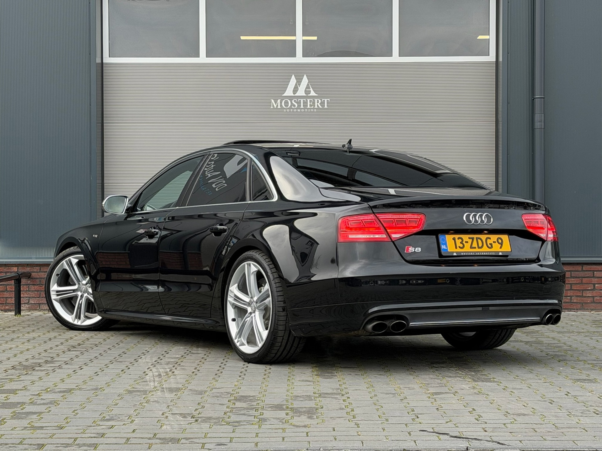 Hoofdafbeelding Audi A8