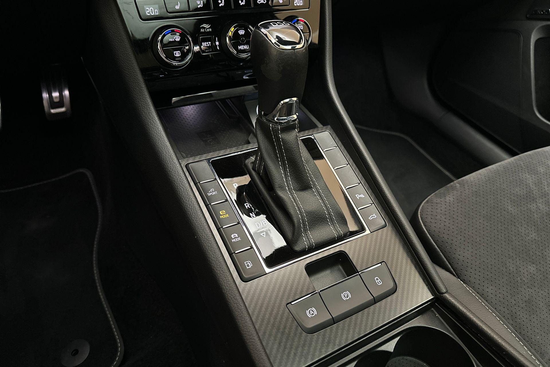 Hoofdafbeelding Škoda Superb