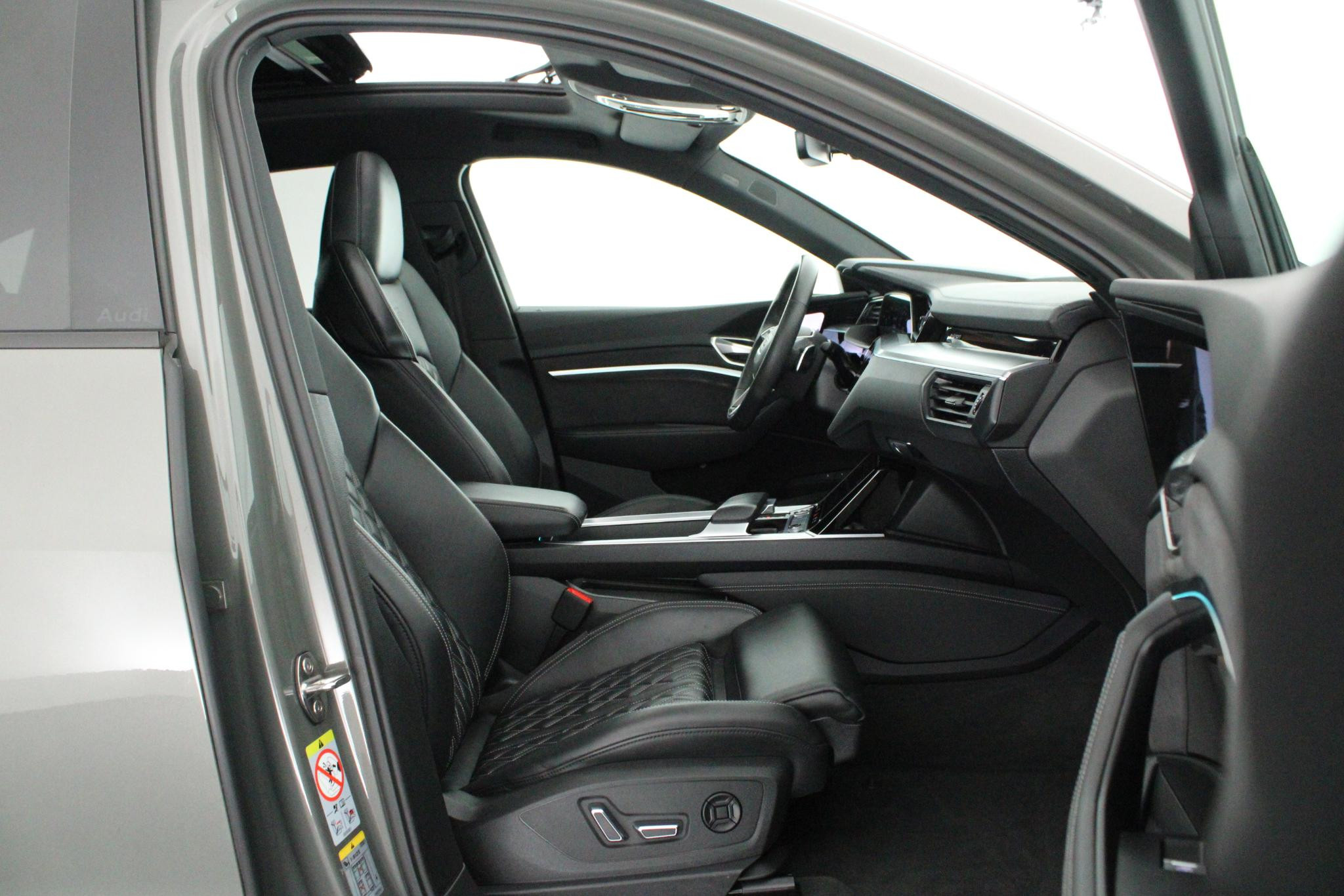 Hoofdafbeelding Audi Q8 Sportback e-tron