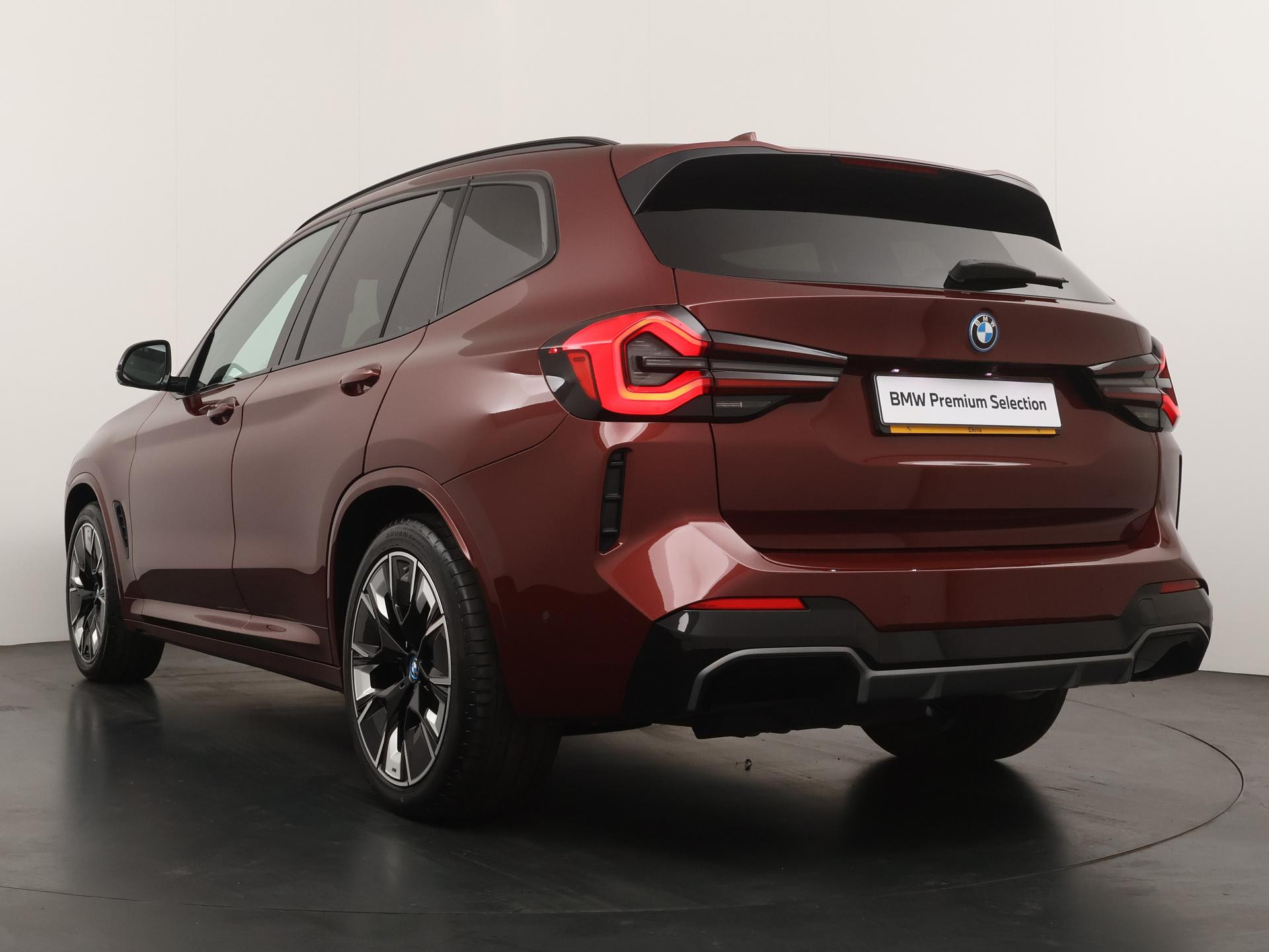 Hoofdafbeelding BMW iX3