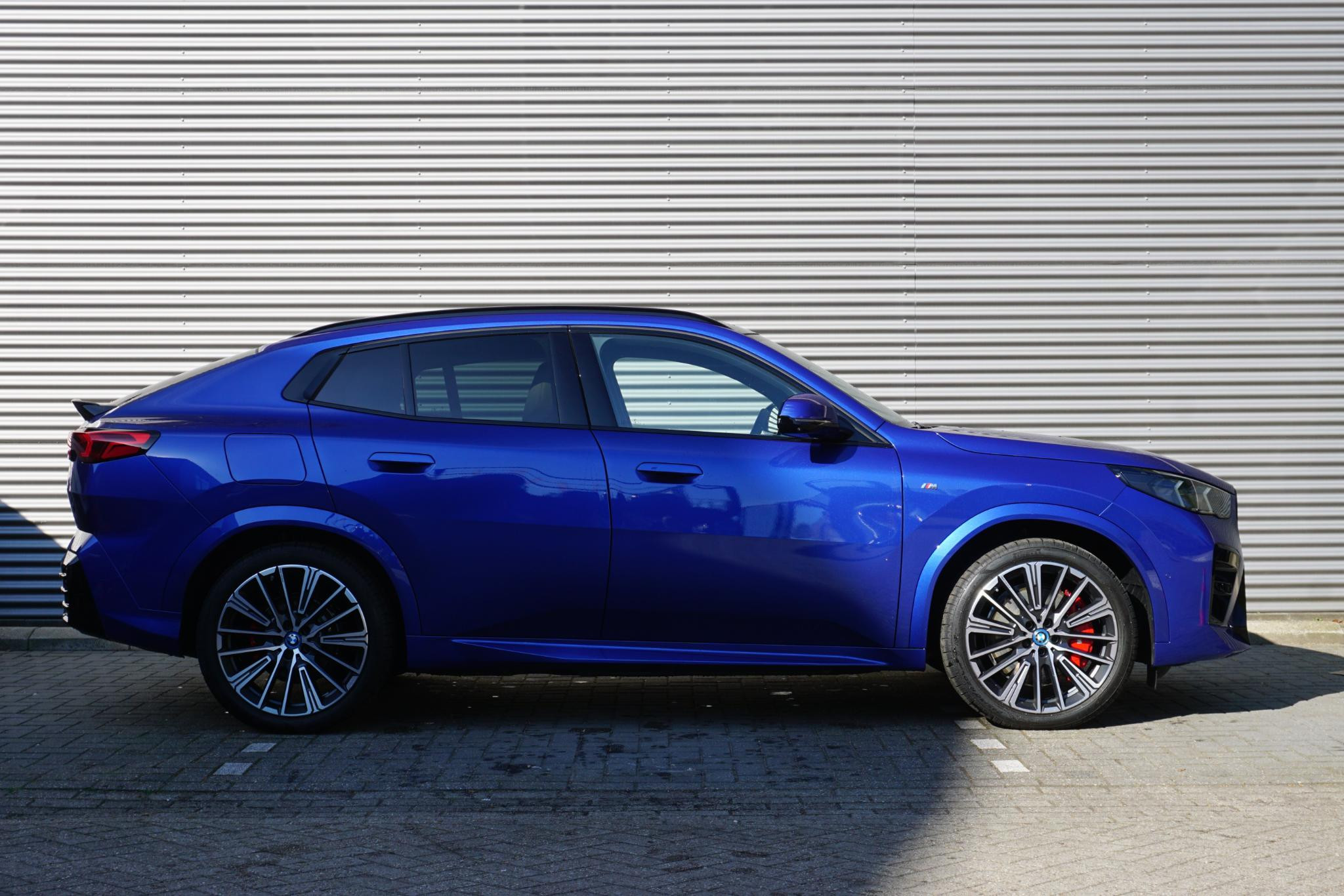 Hoofdafbeelding BMW iX2