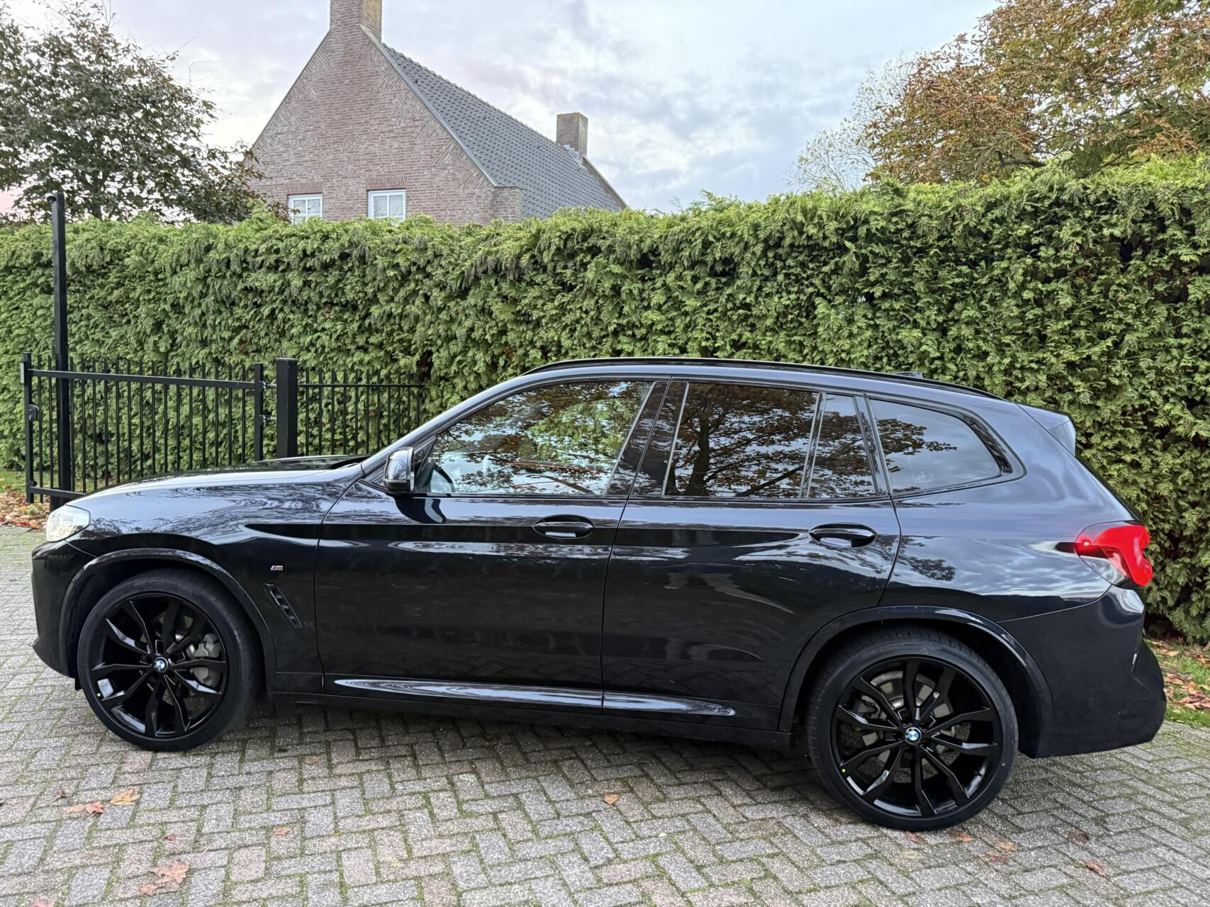 Hoofdafbeelding BMW iX3