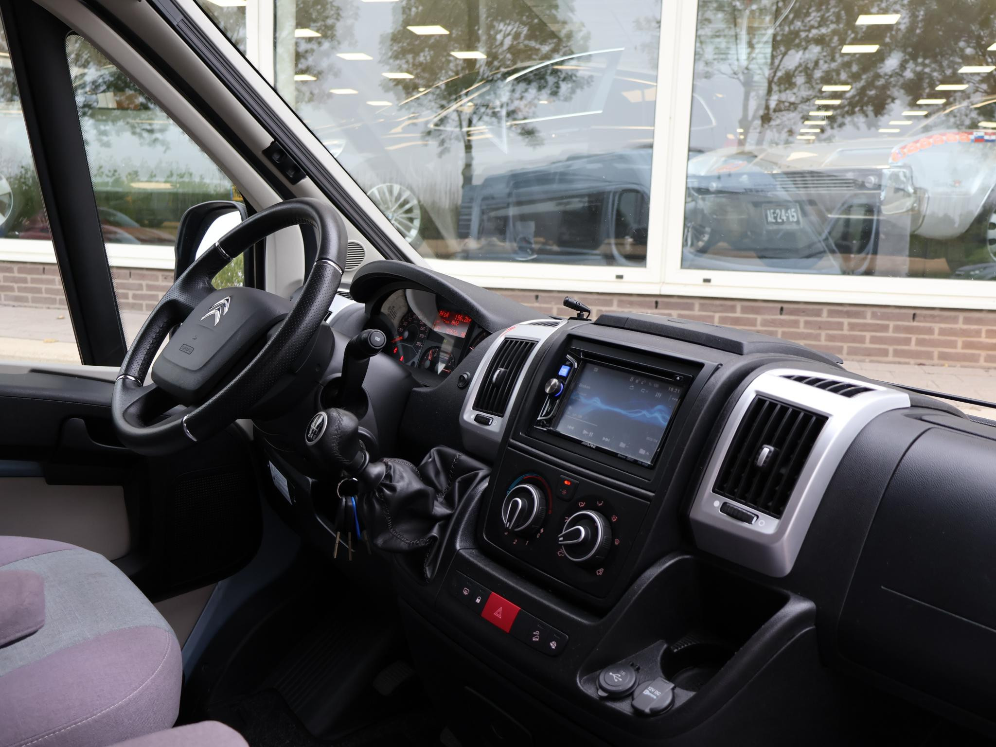 Hoofdafbeelding Pössl Summit 640