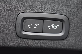 Volvo EX40 Volvo EX40 Twin Motor Ultra Black Edition 442pk/82kWh | Trekhaak | Pixel Le - afbeelding nr 37