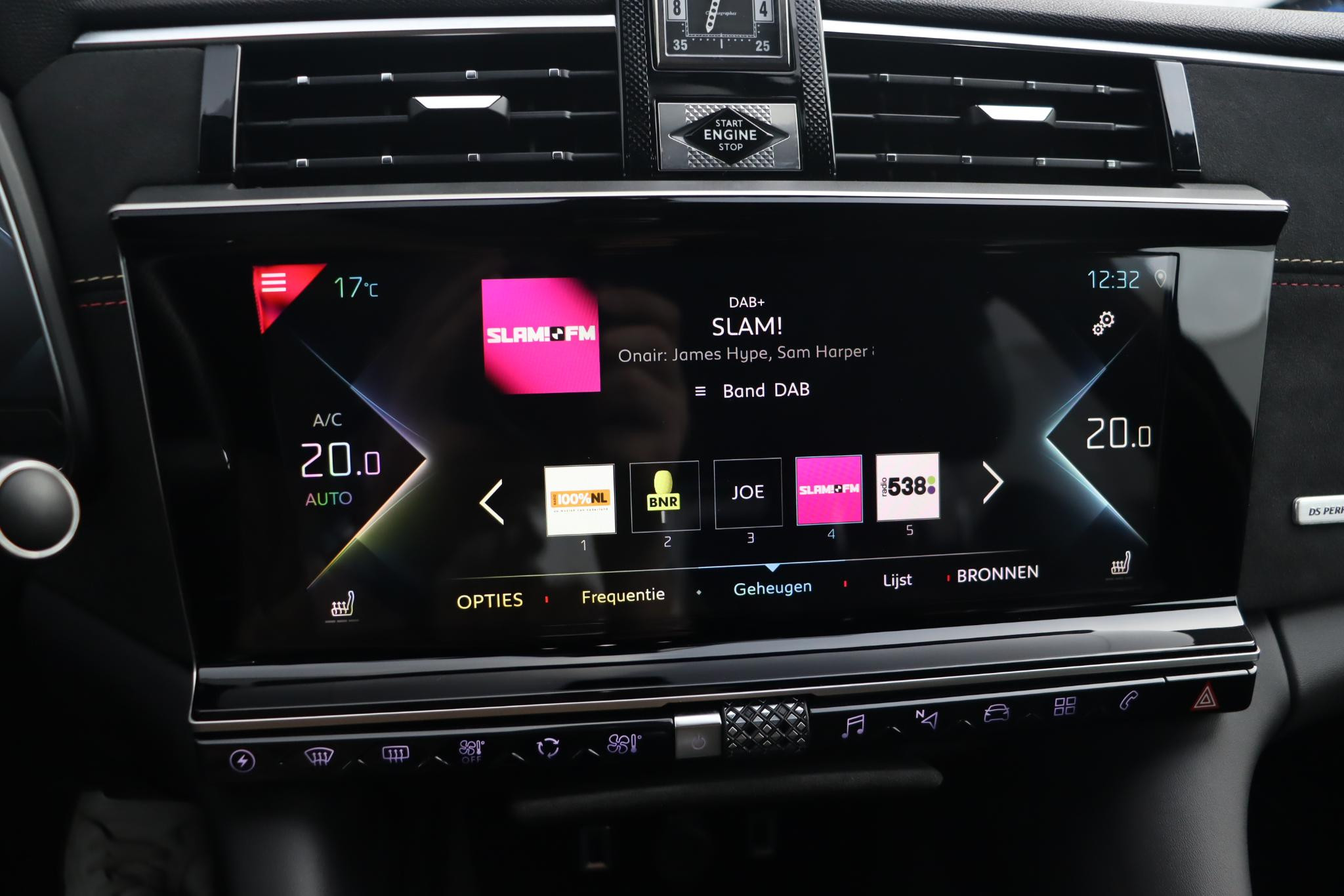 Hoofdafbeelding DS DS 9