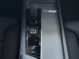 Volvo XC60 Volvo XC60 2.0 T6 350PK PHEV AWD PLUS DARK LONG RANGE PANO HARMAN-KARDON 360CAM ELEK.KLEP STUUR/STOEL VERW. Plug in Hybrid - afbeelding nr 32