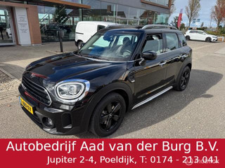 Mini Countryman 1.5 Cooper 136pk Automaat  Glazen Schuif / Kanteld - Panorama dak , Navigatie  & Apple carplay , Camera & parkeerhulp achter ,  Led verlichting , Sport velgen zwart , Electr  inklapbare spiegels