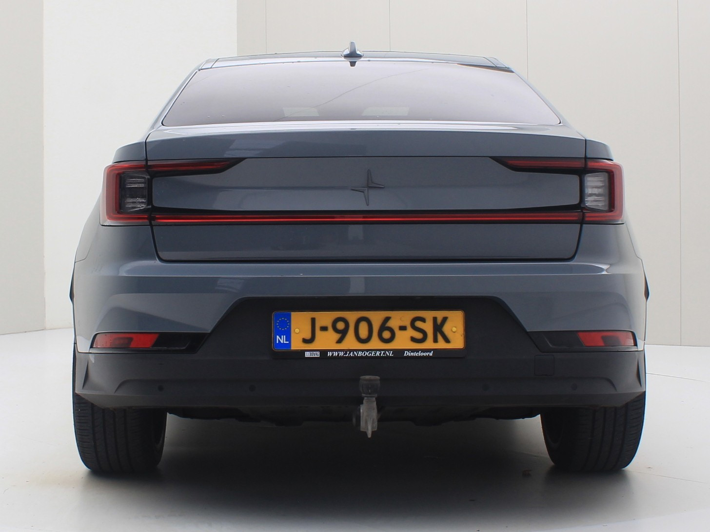Hoofdafbeelding Polestar 2