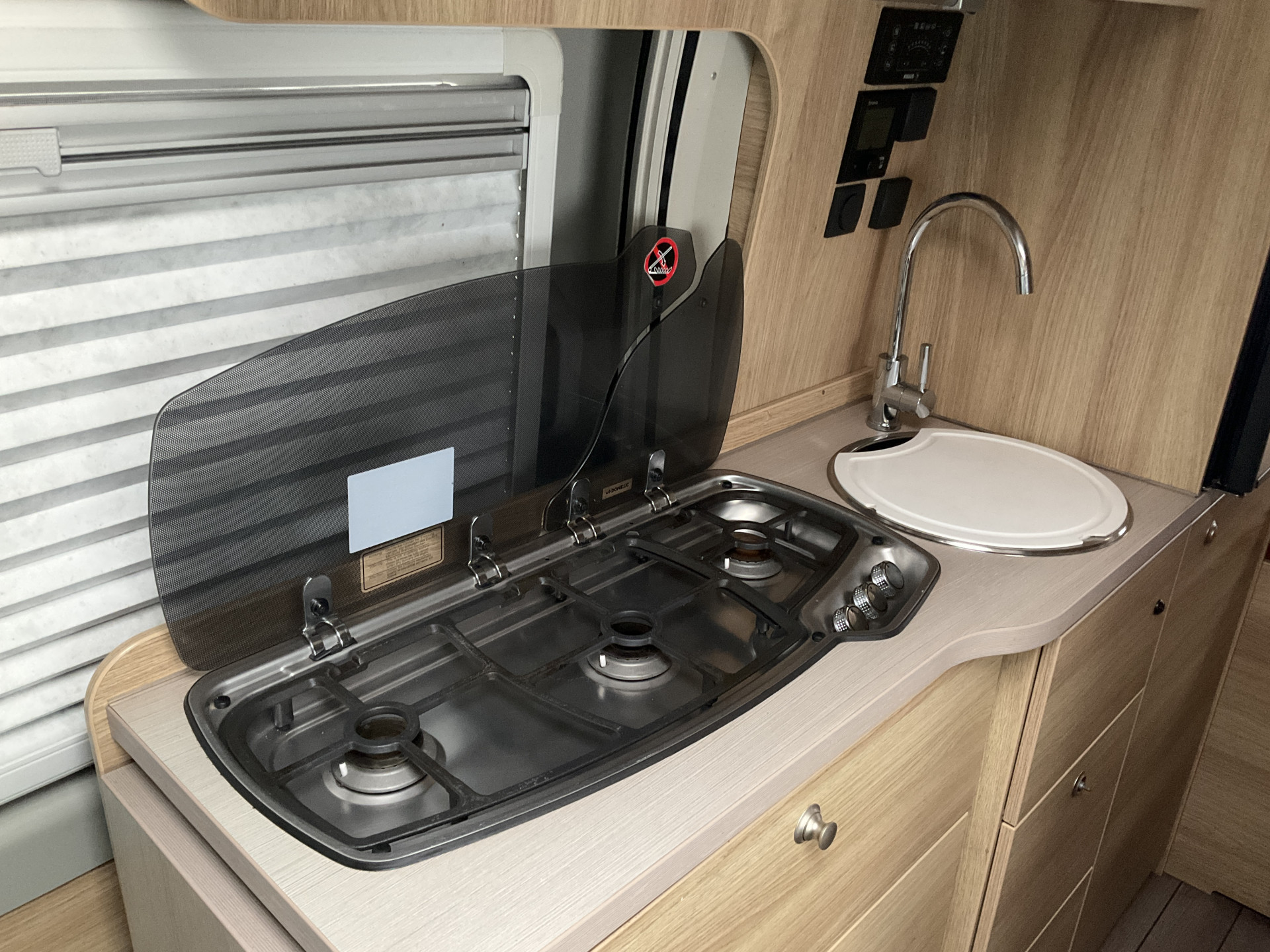 Hoofdafbeelding Knaus R07