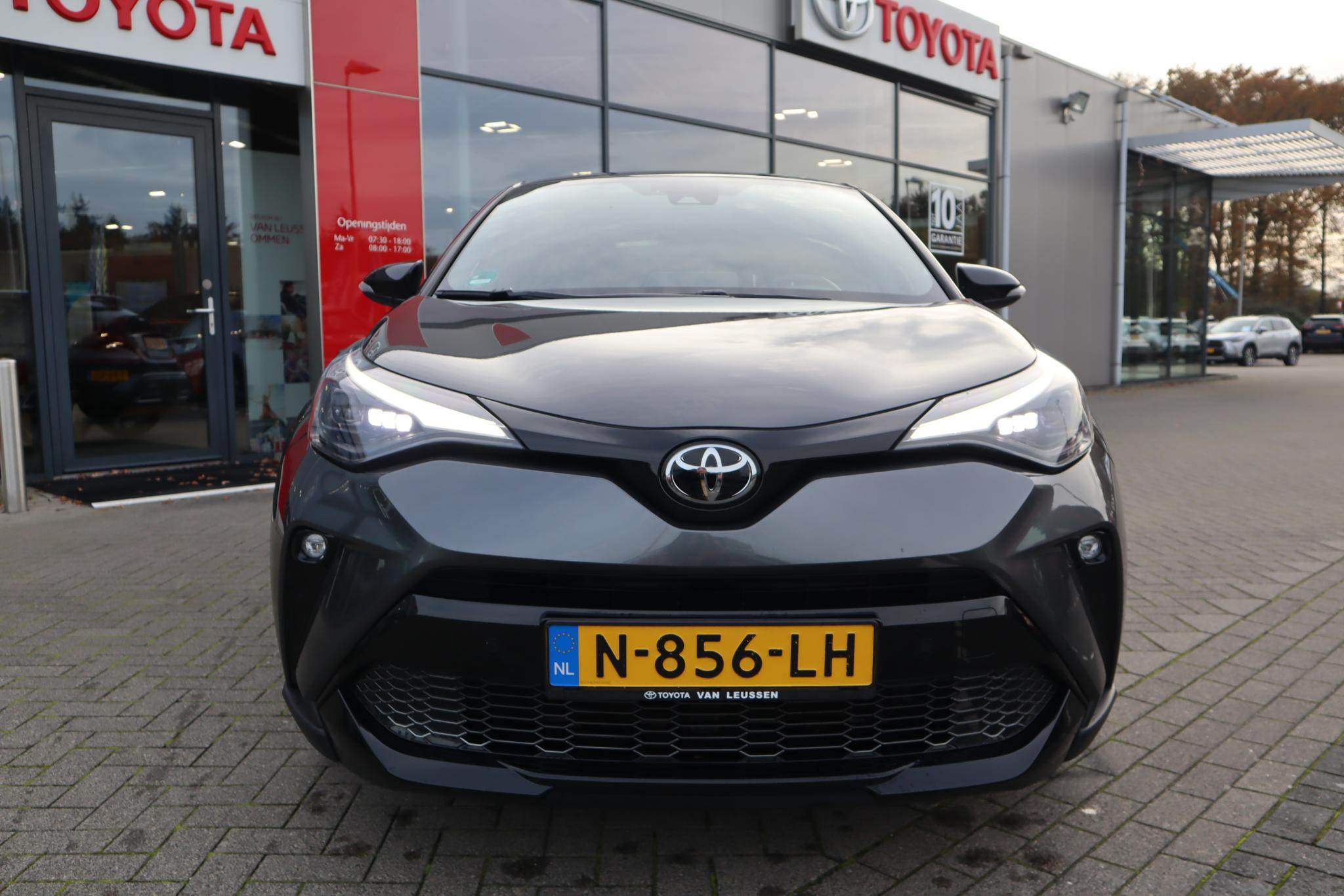 Hoofdafbeelding Toyota C-HR