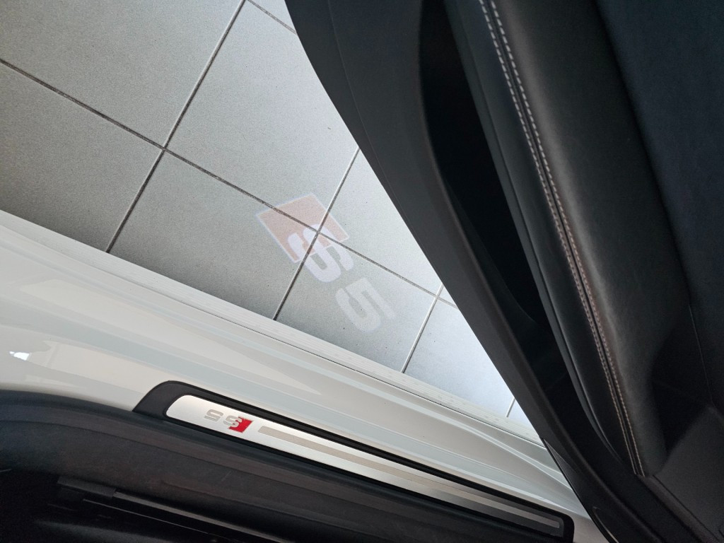 Hoofdafbeelding Audi S5