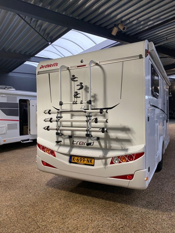 Hoofdafbeelding Dethleffs T7057 Eb 160pk Autom/lengte Bedden/airco