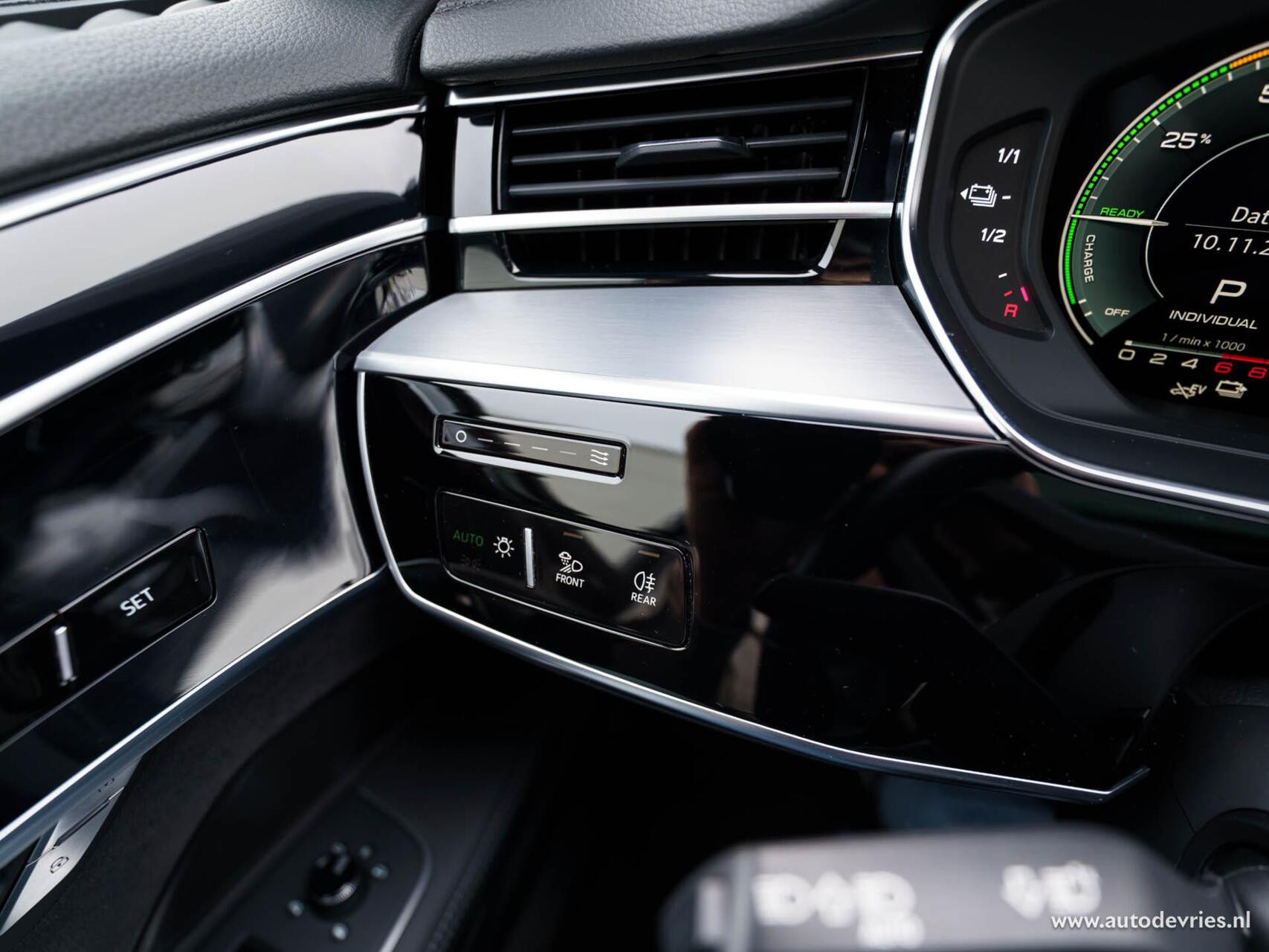 Hoofdafbeelding Audi A8