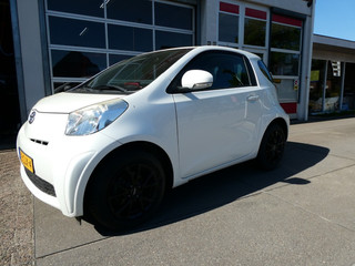 Hoofdafbeelding Toyota iQ Toyota iQ 1.0 VVTI COMFORT Airco VERKOCHT