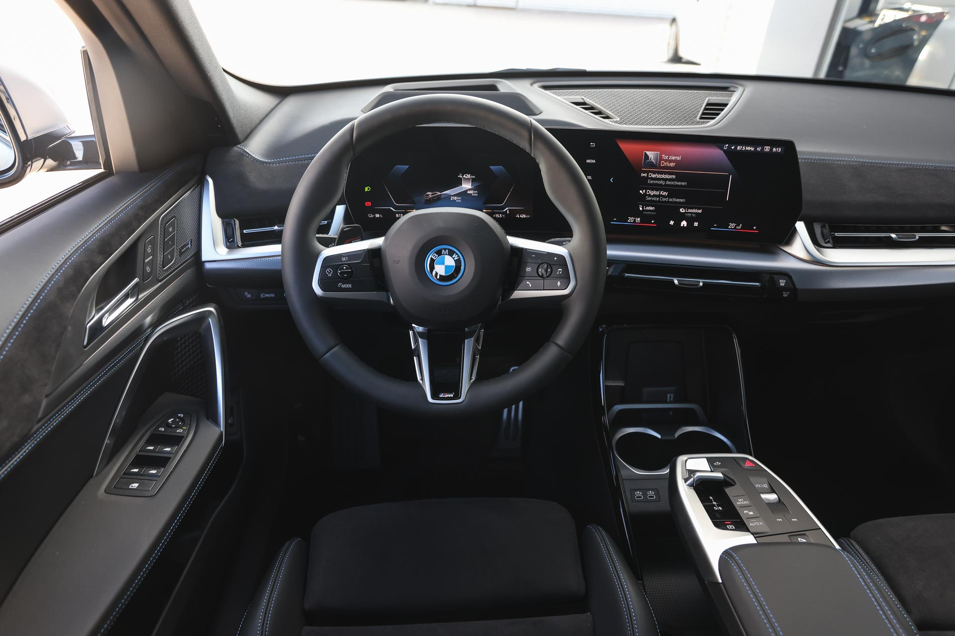 Hoofdafbeelding BMW iX2