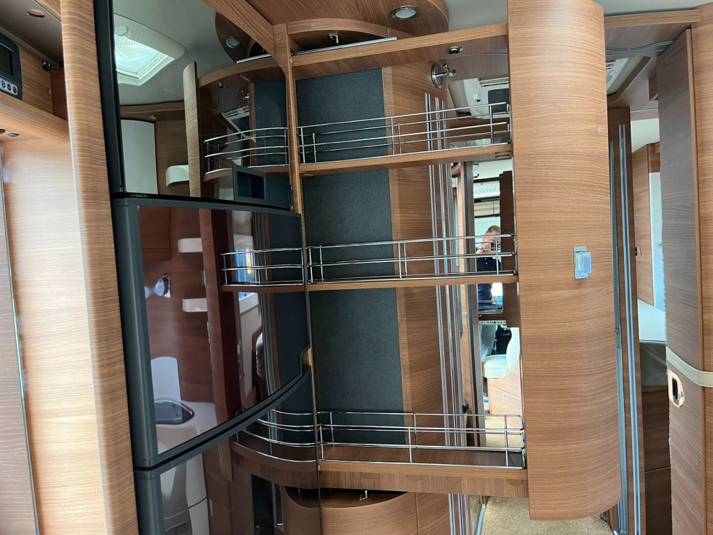 Hoofdafbeelding Carthago Chic C-line 5.0 Qb Suite 180pk Automaat