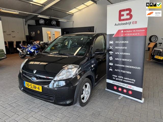 Hoofdafbeelding Subaru Justy Subaru Justy 1.0 GT-SPORT! Zeer nette auto!