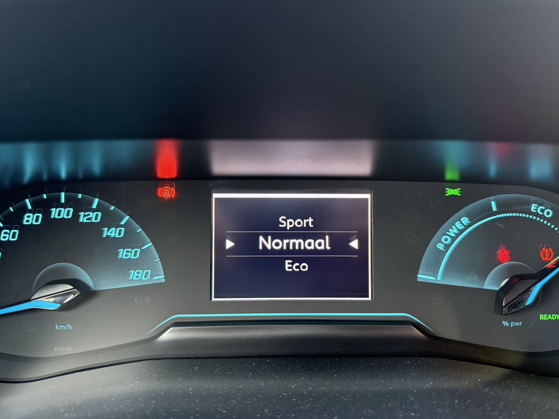 Hoofdafbeelding Peugeot e-208