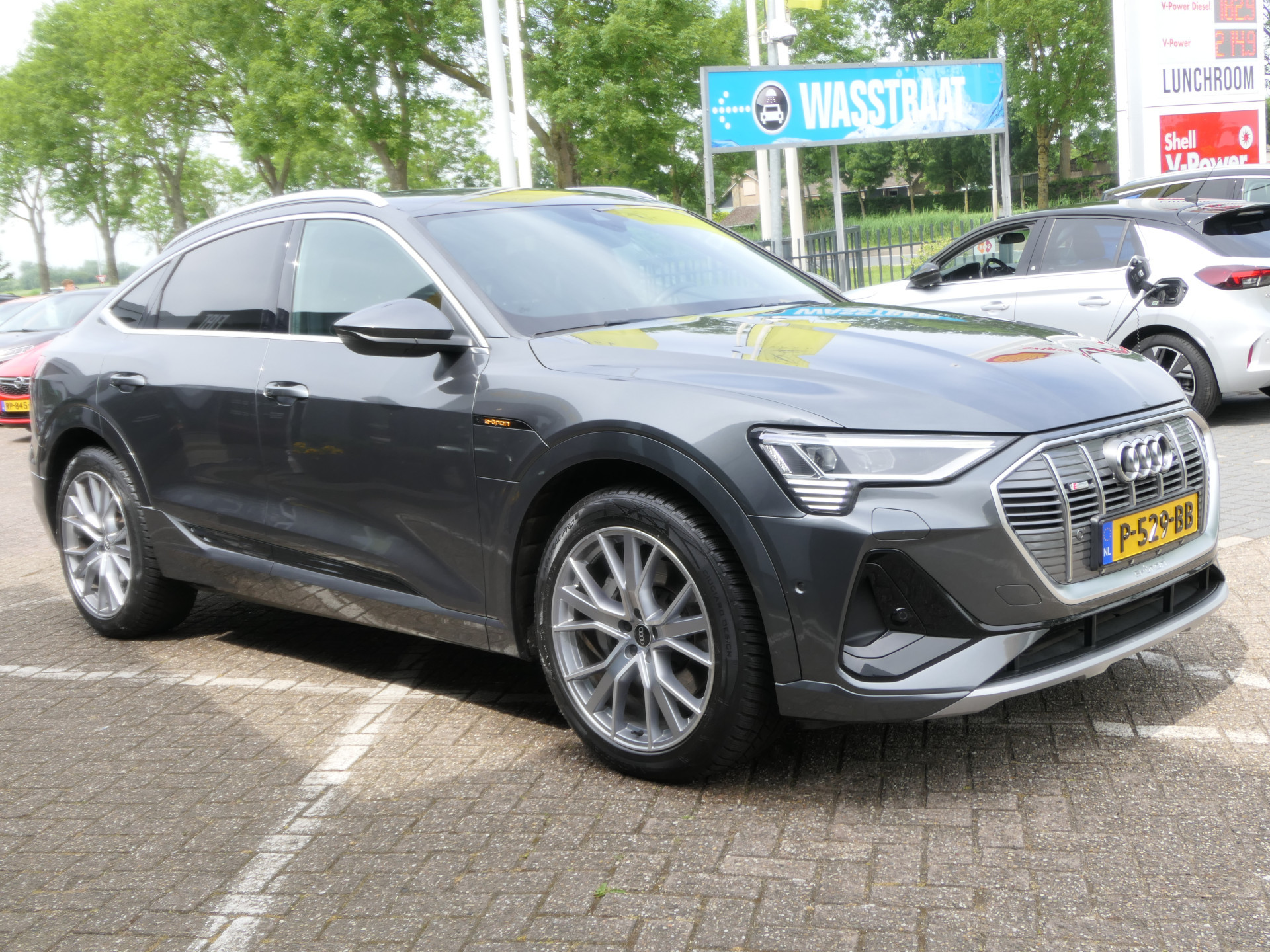 Hoofdafbeelding Audi e-tron