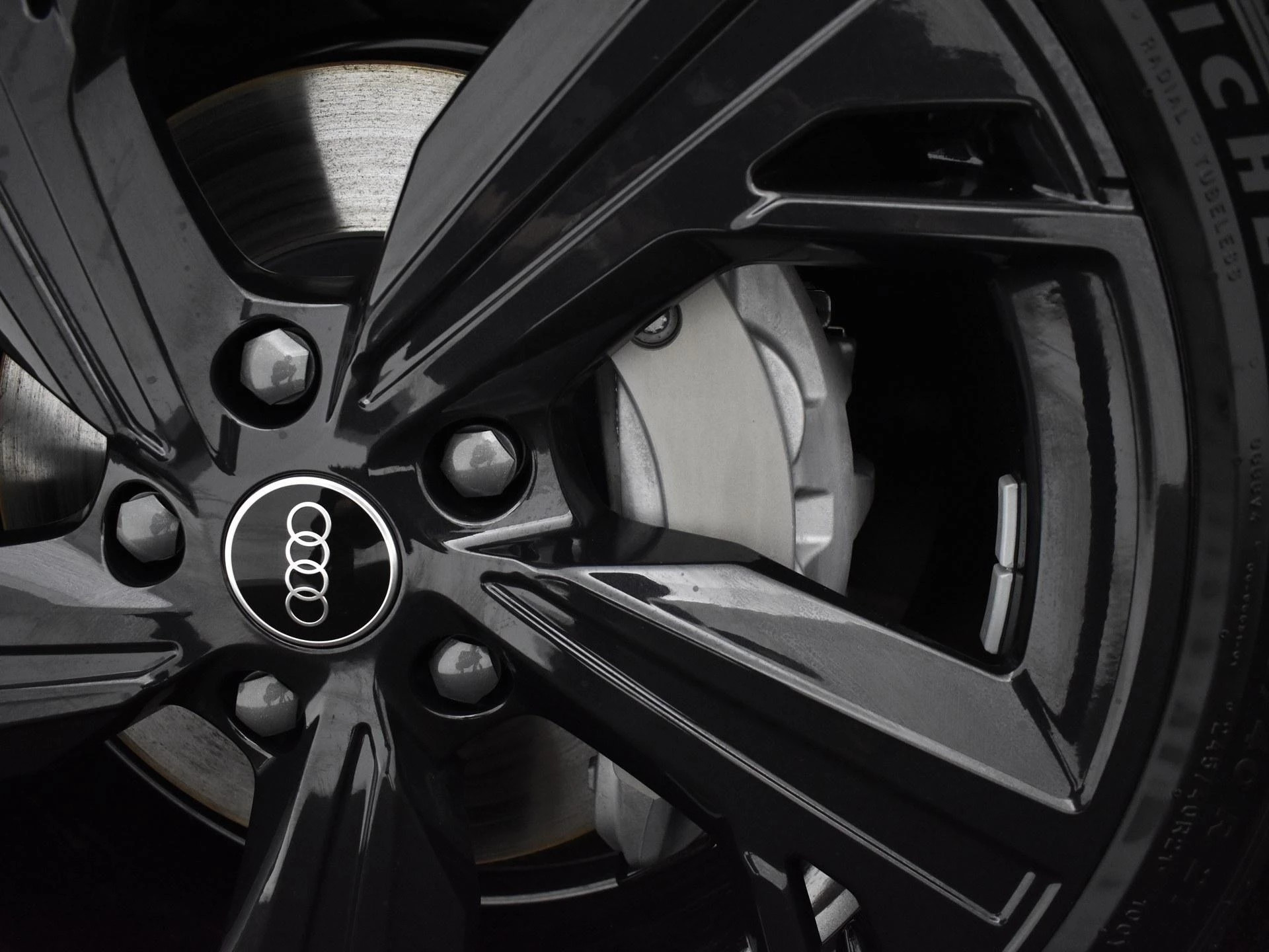 Hoofdafbeelding Audi A6 Avant e-tron