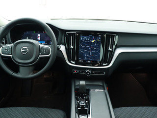 Volvo V60 Volvo V60 2.0 B3 Core | Adaptive Cruise | Navi | El. Achterklep - afbeelding nr 6