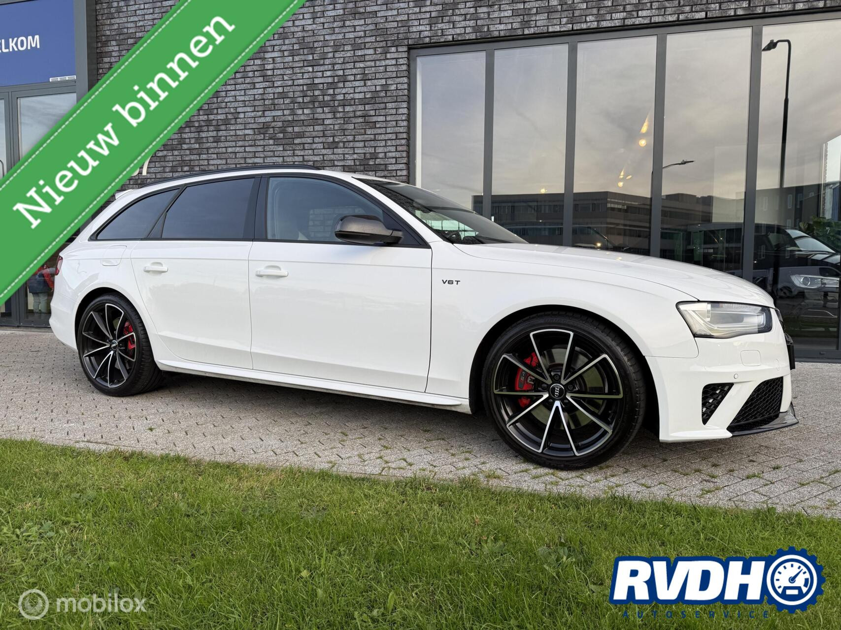 Hoofdafbeelding Audi S4