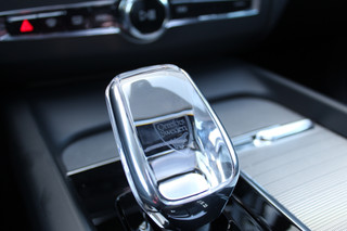 Volvo XC60 Volvo XC60 2.0 T6 Plug-in hybrid AWD Plus Black Edition | Panoramadak | H&K | 360 camera | Winterpack - afbeelding nr 29
