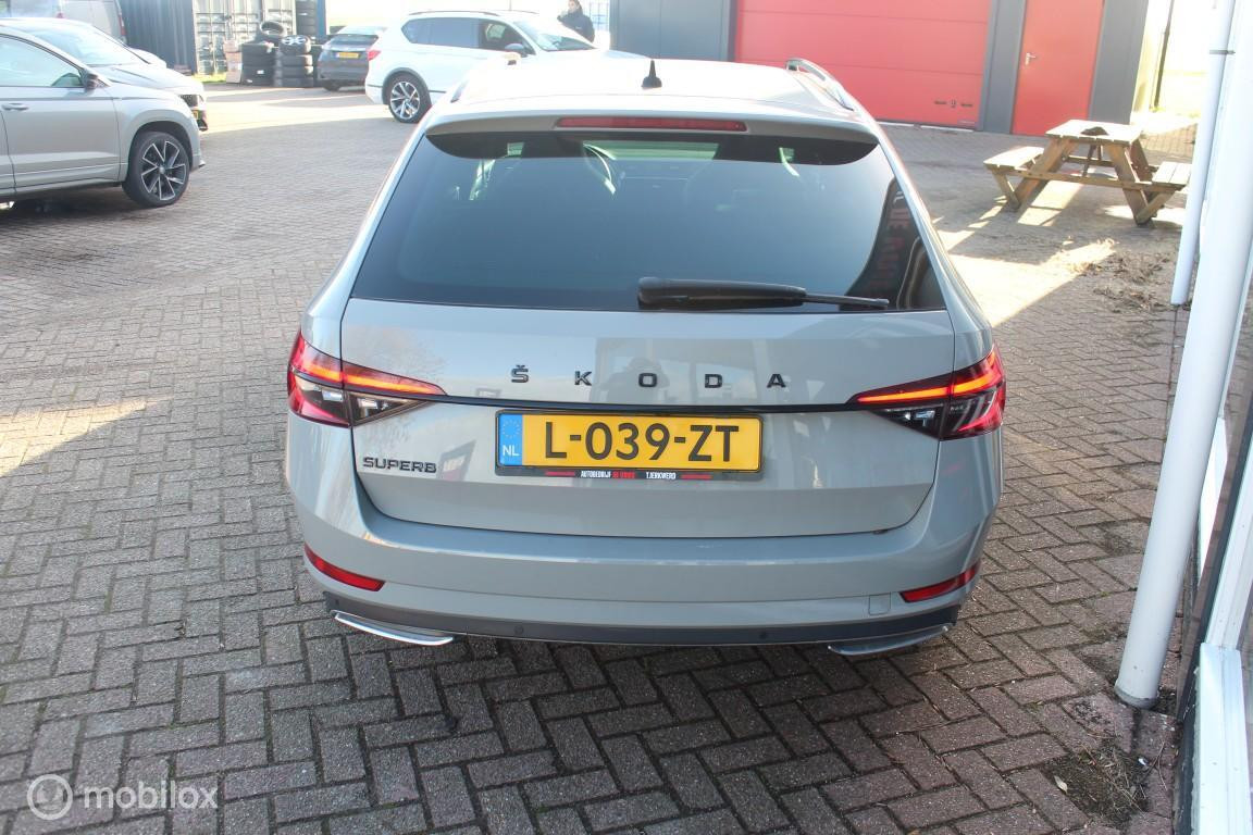 Hoofdafbeelding Škoda Superb