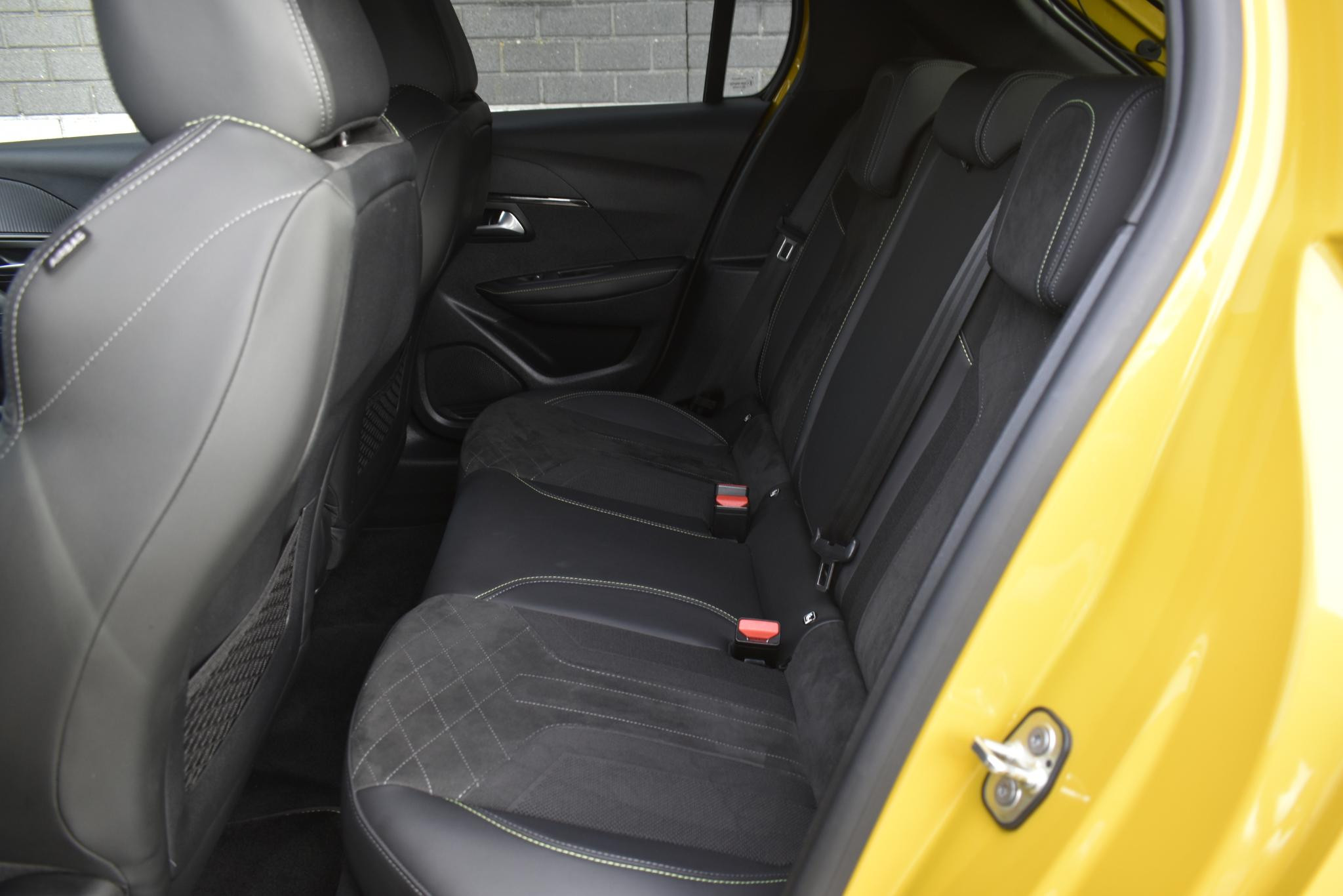 Hoofdafbeelding Peugeot e-208